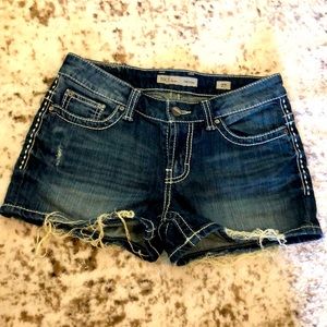 BKE denim shorts in PAYTON size 27